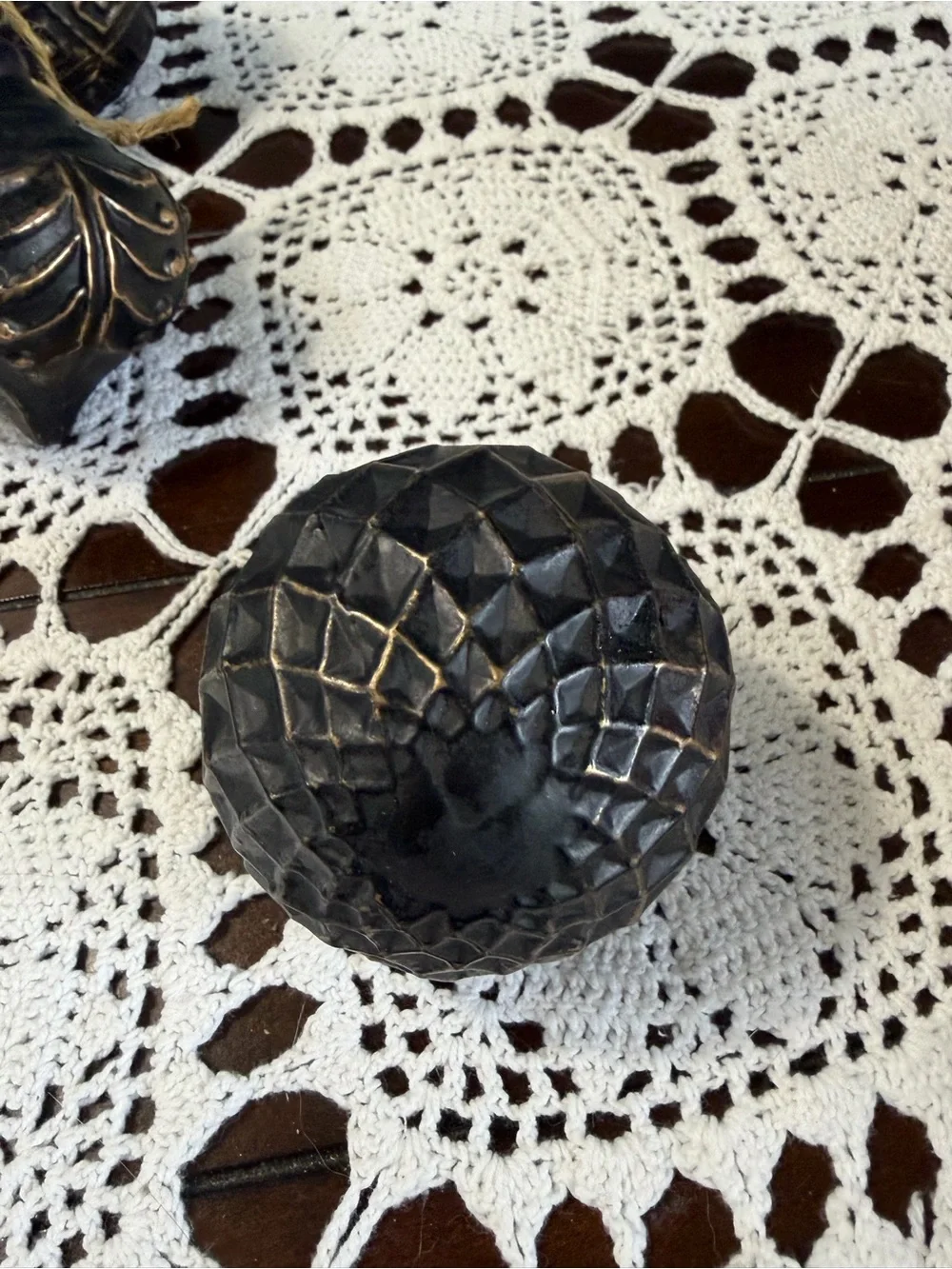 Lenox Black and Gold Vintage Style Sculpted Holiday Ornament Set, 6-Pack